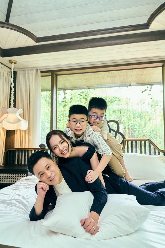 Chuyện tình 10 năm ngọt ngào của cặp đôi Hoa khôi Tây Đô với đạo diễn trăm tỷ - Ảnh 7.