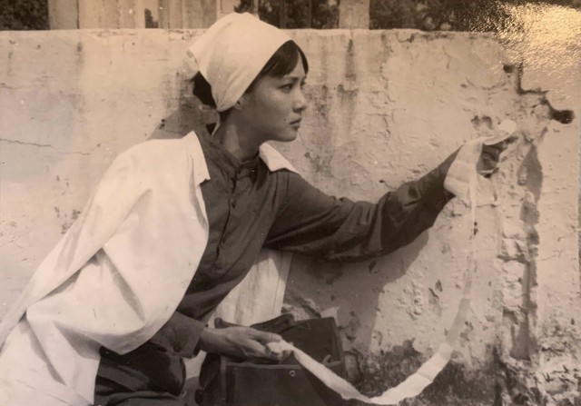 Nữ NSND với hình ảnh hiếm khi còn trẻ, vẻ đẹp làm xao xuyến lòng người- Ảnh 8. Nữ NSND với hình ảnh hiếm khi còn trẻ, vẻ đẹp làm xao xuyến lòng người- Ảnh 8.