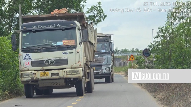 Gia Lai: K&yacute; cam kết, xử l&yacute; nghi&ecirc;m vi phạm giao th&ocirc;ng khi vận chuyển vật liệu thi c&ocirc;ng dự &aacute;n Cảng h&agrave;ng kh&ocirc;ng Ph&ugrave; C&aacute;t- Ảnh 2.