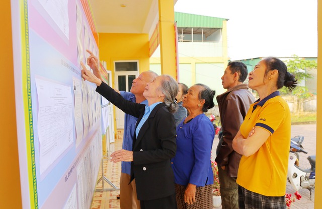 Trước giờ bầu cử: Kh&iacute; thế rộn r&agrave;ng tr&ecirc;n qu&ecirc; hương X&ocirc; viết Nghệ Tĩnh- Ảnh 1.