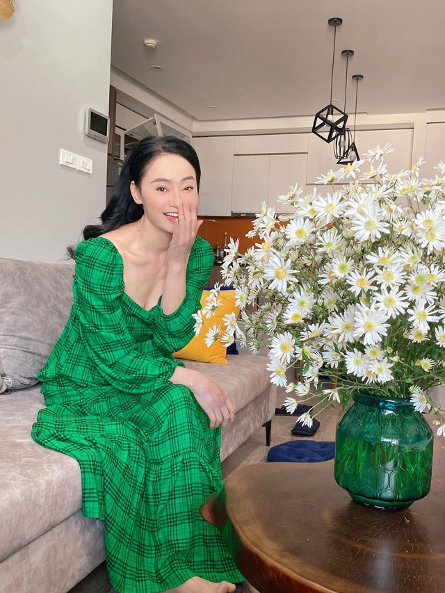 Nữ NSƯT c&oacute; đ&ocirc;i mắt buồn nhất Việt Nam: L&agrave; mẹ đơn th&acirc;n, U50 sống một m&igrave;nh trong căn hộ rộng 131m2 - Ảnh 4.