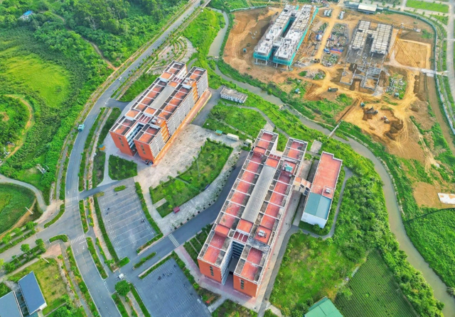 Hà Nội dự kiến di dời hàng loạt trường đại học ra ngoài nội đô, hình thành đô thị đại học quy mô lớn - Ảnh 1.