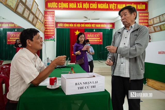 Cử tri Đắk Lắk: "Mong muốn lớn nhất l&agrave; đại biểu l&agrave;m những điều c&oacute; lợi cho d&acirc;n, cho nước"- Ảnh 10.