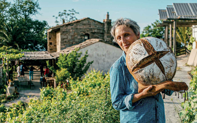 Kỳ lạ vùng đất nơi con người "quên chết"- Ảnh 5. Kỳ lạ vùng đất nơi con người "quên chết"- Ảnh 5.