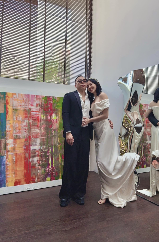 Ca sĩ T&oacute;c Ti&ecirc;n v&ocirc; t&igrave;nh h&eacute; lộ chuyện t&igrave;nh cảm suốt nhiều năm, chỉ qua một c&acirc;u n&oacute;i - Ảnh 3.