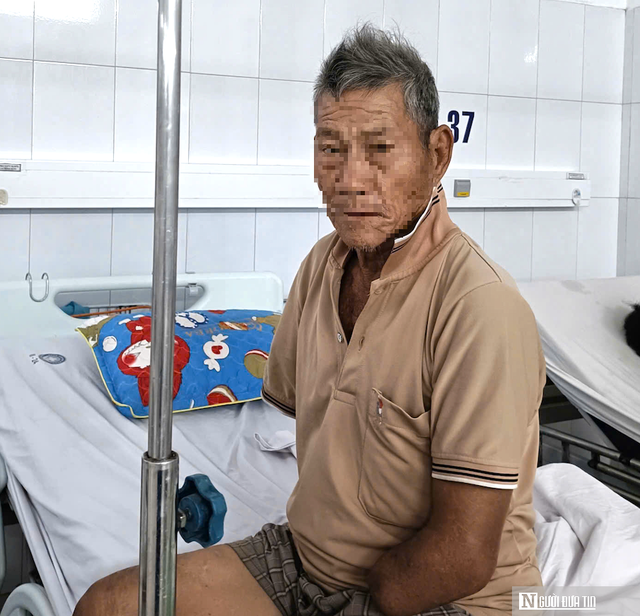 Bất ngờ vụ cụ &ocirc;ng bị hổ mang cắn vẫn cố giữ chặt con rắn: Gia đ&igrave;nh nhận hơn 300 triệu, xin ngừng k&ecirc;u gọi- Ảnh 2.