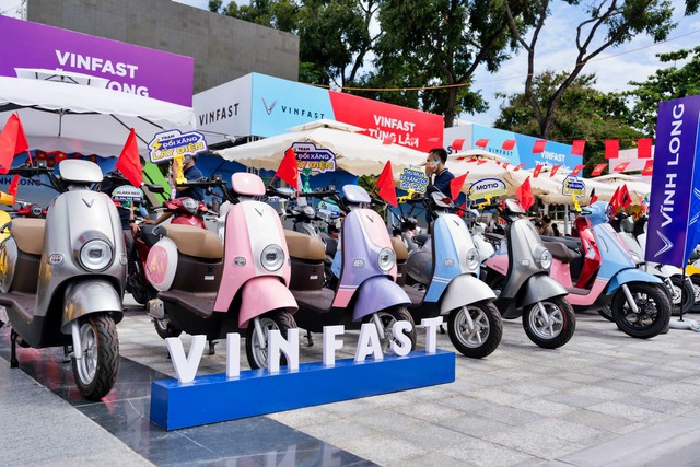 VinFast lập kỷ lục doanh thu v&agrave; b&agrave;n giao xe trong qu&yacute; IV/2025 - Ảnh 1.