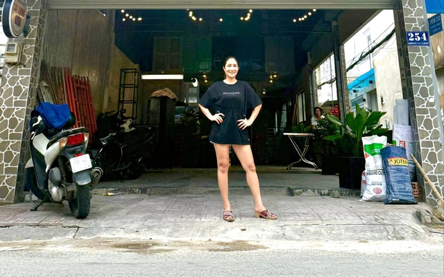 "B&agrave; mối quốc d&acirc;n" l&agrave; NSƯT nổi tiếng một thời, U50 đi b&aacute;n cafe, 25 ngh&igrave;n/ly - Ảnh 3.