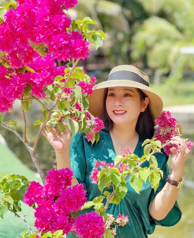 Nữ NSƯT nức tiếng showbiz trở th&agrave;nh "c&ocirc; d&acirc;u" ở tuổi xế chiều c&ugrave;ng danh h&agrave;i Xu&acirc;n Hinh g&acirc;y ch&uacute; &yacute; - Ảnh 6.