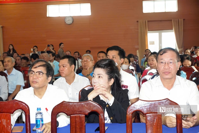 Tp.HCM: Nhiều địa phương tổ chức cử tri tiếp x&uacute;c người ứng cử Đại biểu Quốc hội kh&oacute;a XVI, ứng cử HĐND- Ảnh 3.