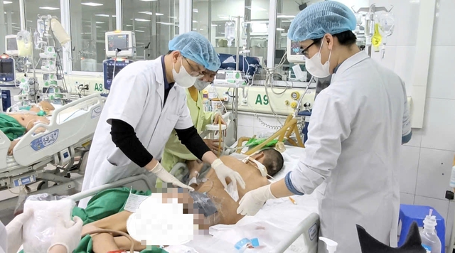 Hoại tử gần 60% v&ugrave;ng m&ocirc;ng chỉ v&igrave; chủ quan với một nốt nhọt - Ảnh 2.