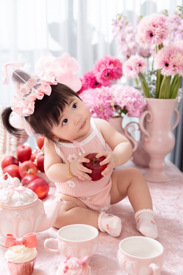 Puka v&agrave; Gin Tuấn Kiệt c&ocirc;ng khai cận diện mạo &aacute;i nữ, vẻ ngo&agrave;i qu&aacute; đ&aacute;ng y&ecirc;u - Ảnh 2.