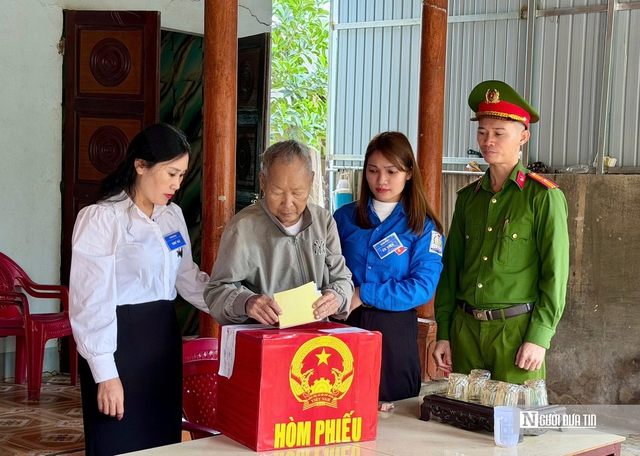 Bí thư Tỉnh đoàn Hà Tĩnh trở thành đại biểu trẻ nhất trúng cử đại biểu HĐND tỉnh - Ảnh 1.