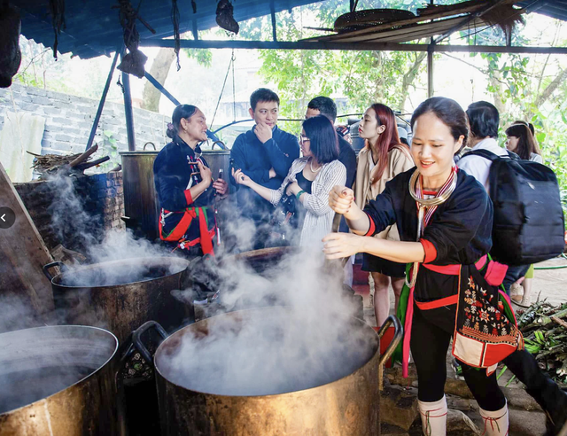 B&agrave;i to&aacute;n n&acirc;ng tầm sản phẩm nghỉ dưỡng giữa l&agrave;n s&oacute;ng chữa l&agrave;nh- Ảnh 3.