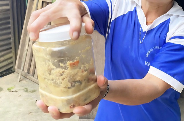 Th&ecirc;m 2 trường hợp nghi ngộ độc c&aacute; ủ chua ở Đ&agrave; Nẵng, Bộ Y tế chỉ đạo n&oacute;ng - Ảnh 1.