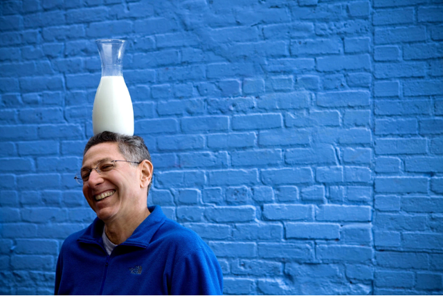 Người đàn ông giữ hơn 600 kỷ lục Guinness là ai mà khiến cả thế giới kinh ngạc? - Ảnh 2.