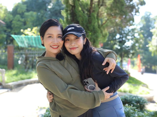 Nữ ca sĩ sống cuộc đời rực rỡ bậc nhất Vbiz: U55 vi&ecirc;n m&atilde;n trong biệt phủ hơn 10.000m2 - Ảnh 6.