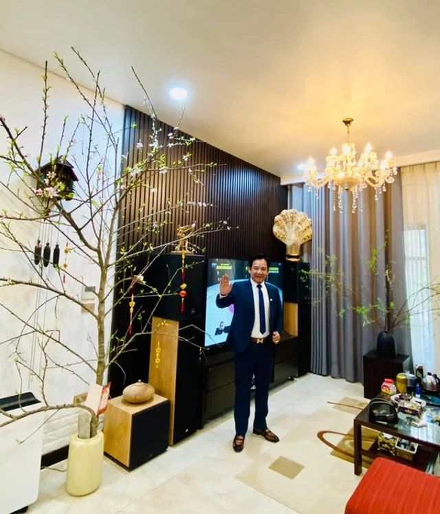 "Đại gia ch&acirc;n đất" Quang T&egrave;o tiết lộ về người vợ k&iacute;n tiếng, 12 năm sống chung mới c&oacute; con - Ảnh 1.