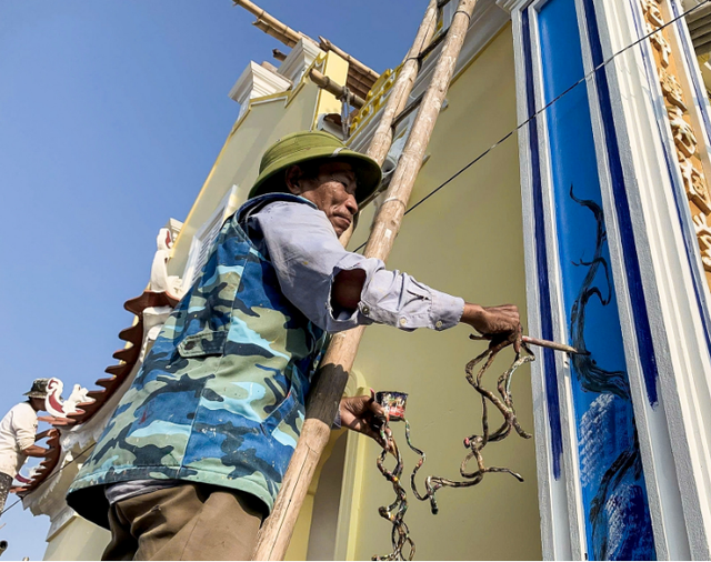 Người đ&agrave;n &ocirc;ng Việt lập kỷ lục Guinness m&oacute;ng tay d&agrave;i nhất thế giới - Ảnh 4.