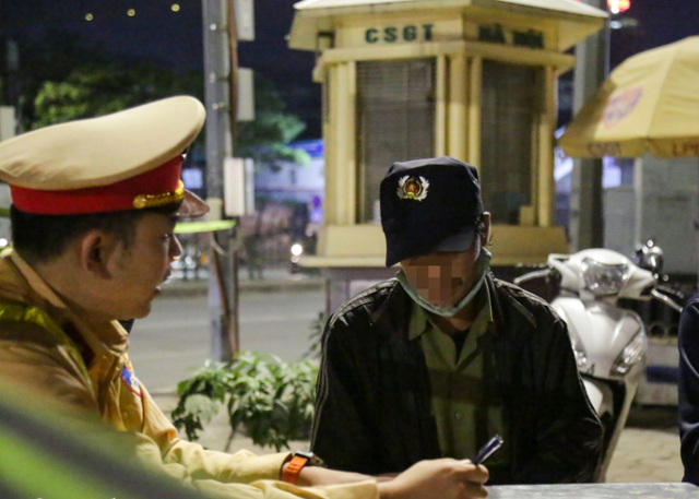 Không có “vùng cấm” xử lý nồng độ cồn: Đi xe đạp vi phạm cũng bị xử lý nghiêm - Ảnh 5.