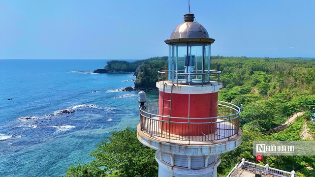 Ngọn hải đăng mang t&ecirc;n lạ b&ecirc;n bờ biển Quảng Ng&atilde;i h&uacute;t kh&aacute;ch check-in- Ảnh 5.