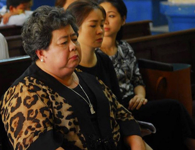 Nhiều người th&acirc;n của b&agrave; Hứa Thị Phấn sắp phải hầu t&ograve;a - Ảnh 1.