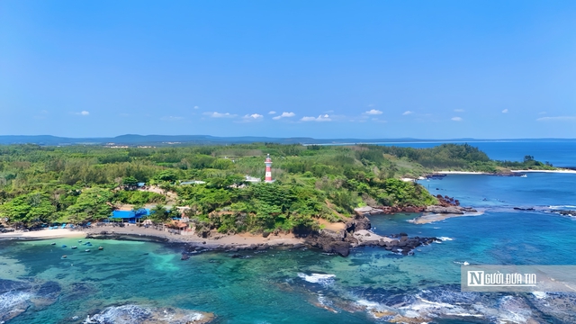 Cận cảnh đảo nhỏ được Quảng Ng&atilde;i nghi&ecirc;n cứu tour lặn biển, ngắm san h&ocirc;- Ảnh 12.
