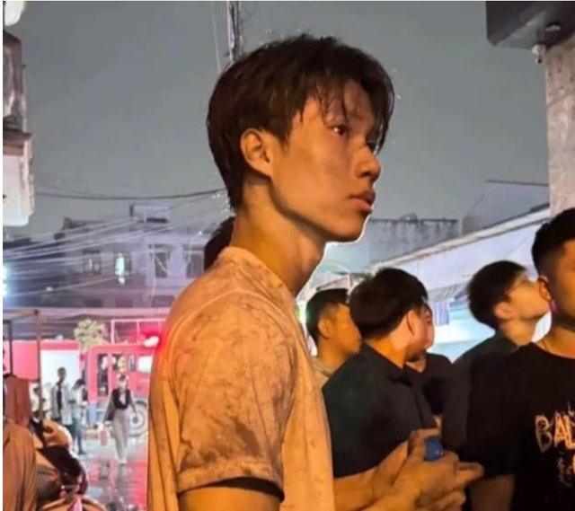 Vụ ch&aacute;y nh&agrave; 7 tầng: Đại học B&aacute;ch khoa H&agrave; Nội tặng giấy khen cho nam sinh vi&ecirc;n lao v&agrave;o đ&aacute;m ch&aacute;y cứu người- Ảnh 2.