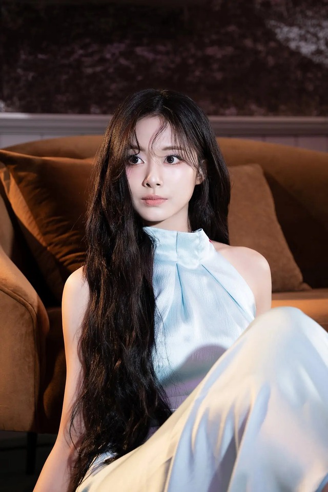 Mỹ nh&acirc;n đẹp nhất thế giới, g&acirc;y bất ngờ sau 10 bị cấm s&oacute;ng - Ảnh 3.