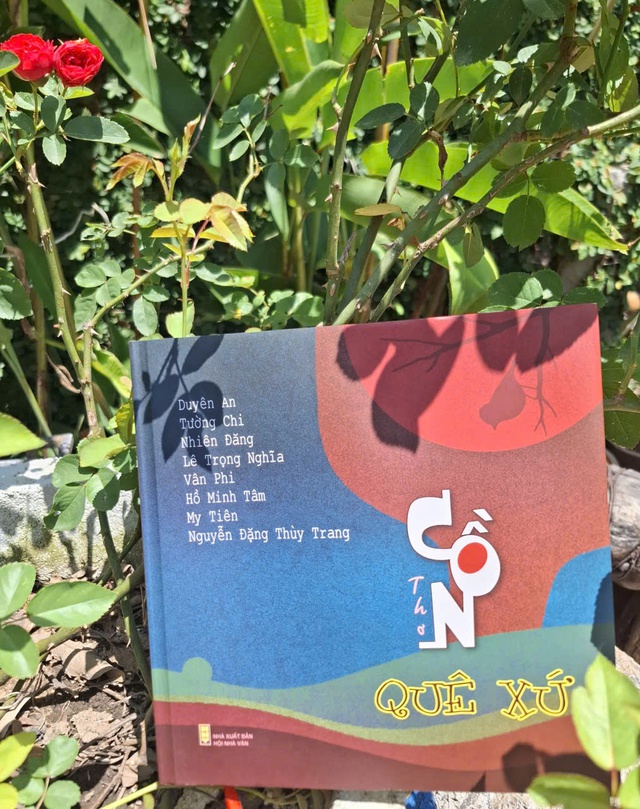 Cồn, một tập thơ... lạ- Ảnh 1. Cồn, một tập thơ... lạ- Ảnh 1.