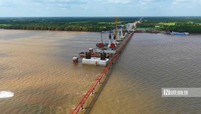 Đại công trình vượt sông Hậu trị giá gần 4.000 tỷ đồng dần lộ diện- Ảnh 9. Đại công trình vượt sông Hậu trị giá gần 4.000 tỷ đồng dần lộ diện- Ảnh 9.
