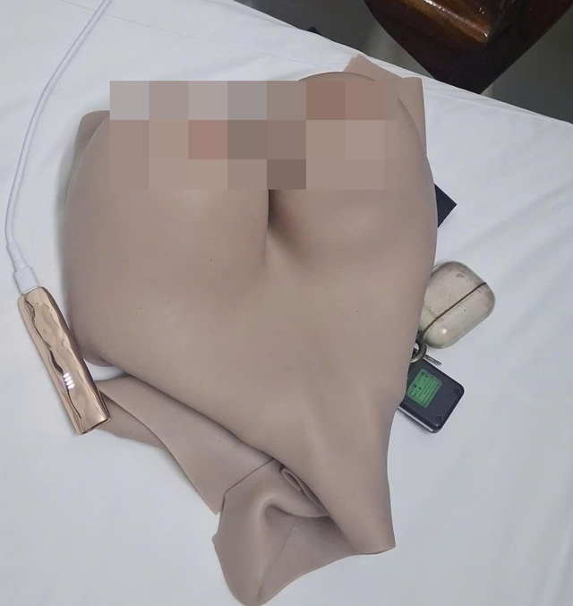 Bắt đối tượng giả phụ nữ gạ “chat sex” rồi chiếm đoạt hàng tỷ đồng - Ảnh 2.