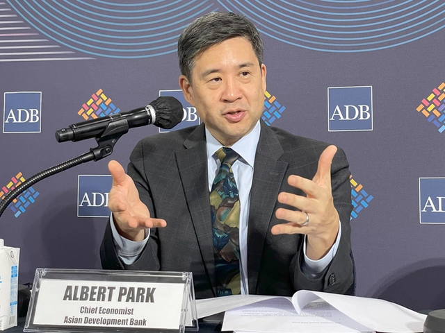 ADB dự b&aacute;o 3 kịch bản rủi ro từ xung đột Trung Đ&ocirc;ng tới kinh tế ch&acirc;u &Aacute;- Ảnh 2.