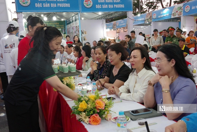 Quảng diễn ẩm thực sinh động tại Ngày hội tinh hoa ẩm thực Gia Lai lần thứ I/2026 - Ảnh 8.