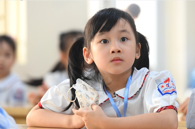 Hà Nội đề xuất “cắt giảm” 35 trường công lập ở các phường, xã từ 2026 - Ảnh 1.