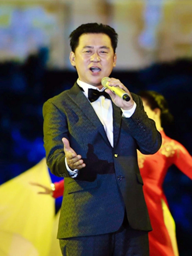 Cuộc sống an yên, viên mãn của "ông hoàng nhạc đỏ" nổi tiếng miền Nam - Ảnh 1.