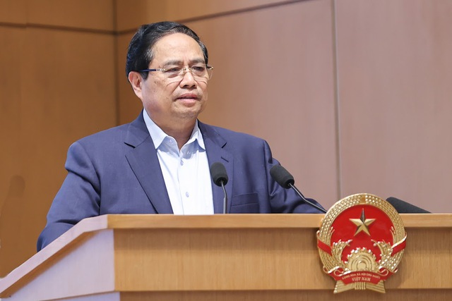 Thủ tướng: Tập trung ph&aacute;t triển c&ocirc;ng nghệ chiến lược, phấn đấu phủ s&oacute;ng 5G tr&ecirc;n to&agrave;n quốc- Ảnh 3.