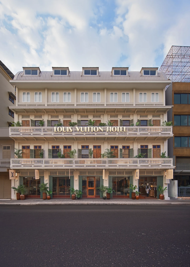 Kh&aacute;m ph&aacute; điểm đến g&acirc;y sốt tại Bangkok m&agrave; HIEUTHUHAI từng checkin: Louis Vuitton Hotel Pop-up - Ảnh 2.