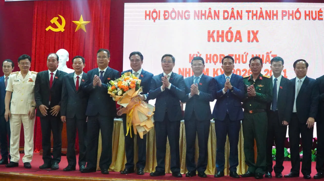 Huế kiện to&agrave;n nh&acirc;n sự chủ chốt, định h&igrave;nh bộ m&aacute;y nhiệm kỳ mới- Ảnh 1.
