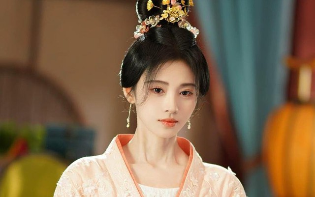 "Mỹ nhân 4.000 năm có một" vướng vào scandal lớn nhất sự nghiệp - Ảnh 2.