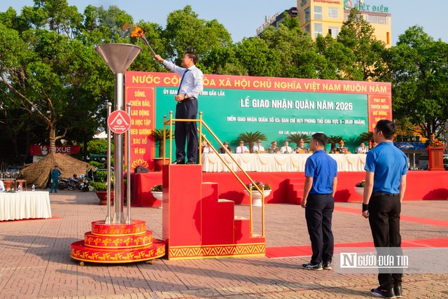 Gần 5.500 thanh ni&ecirc;n Đắk Lắk l&ecirc;n đường thực hiện nghĩa vụ qu&acirc;n sự- Ảnh 3.