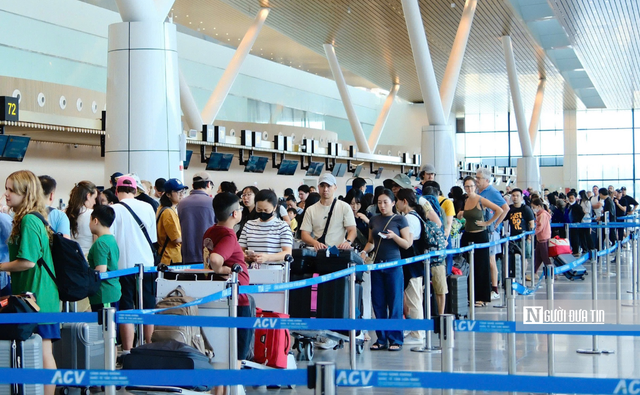 Tour Trung Đông đồng loạt tạm dừng, doanh nghiệp khẩn trương ứng phó - Ảnh 1.