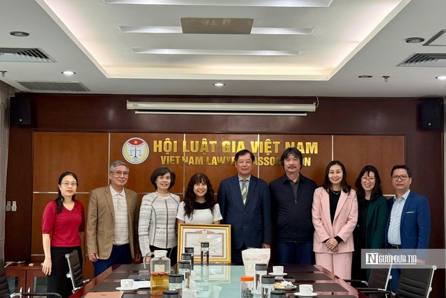 Người đầu tiên của Tổ chức Bánh mì cho thế giới nhận Bằng khen từ Hội Luật gia Việt Nam - Ảnh 4.