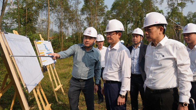 EVNNPC: Dấu ấn bản lĩnh trong ph&aacute;t triển hạ tầng lưới điện - Ảnh 4.