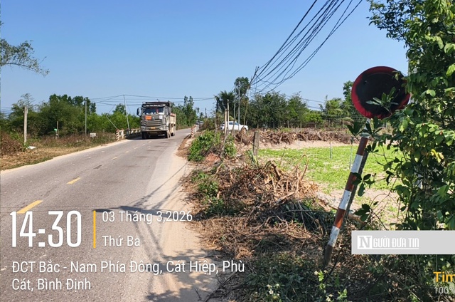 Chủ tịch Gia Lai chỉ đạo xử nghi&ecirc;m vi phạm giao th&ocirc;ng, biển cấm xe qu&aacute; tải bất ngờ bị b&ocirc;i đen- Ảnh 1.