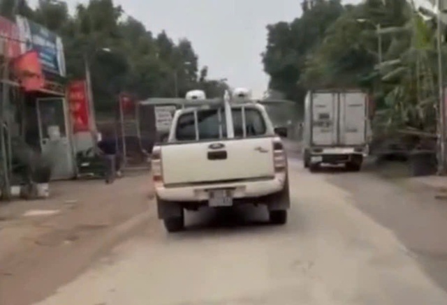 Vụ xe biển xanh ở Thanh H&oacute;a bị xử phạt 38 triệu đồng: Lấy tiền từ ng&acirc;n s&aacute;ch hay c&aacute; nh&acirc;n nộp phạt? - Ảnh 1.