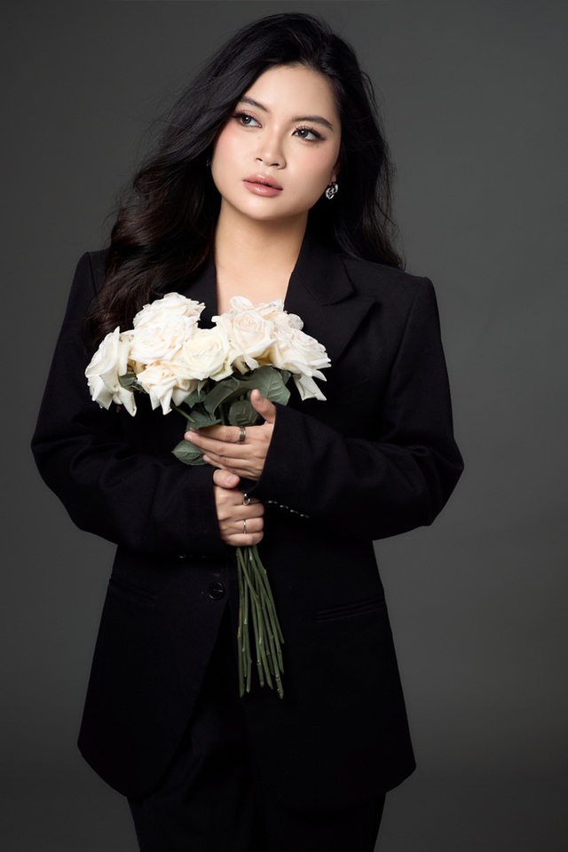 Nh&agrave; văn trẻ Gari Nguyễn: Viết từ những biến cố của tuổi trẻ - Ảnh 2.