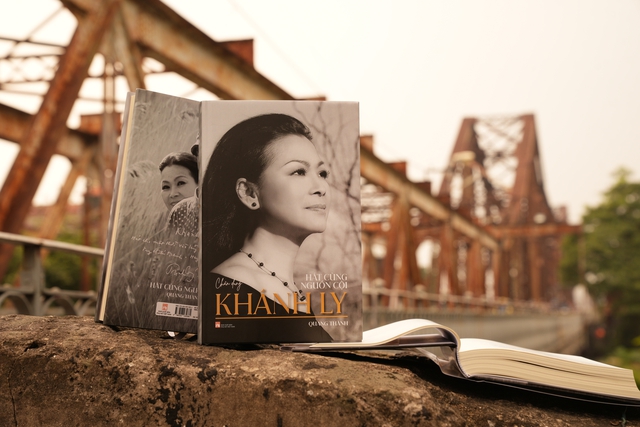 Danh ca Kh&aacute;nh Ly kể h&agrave;nh tr&igrave;nh 80 năm cuộc đời - Ảnh 2.