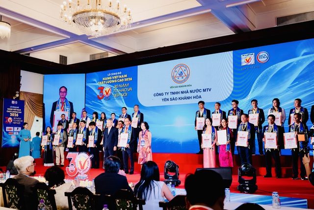 Yến s&agrave;o Kh&aacute;nh H&ograve;a 17 năm li&ecirc;n tiếp giữ danh hiệu H&agrave;ng Việt Nam Chất lượng cao - Ảnh 2.