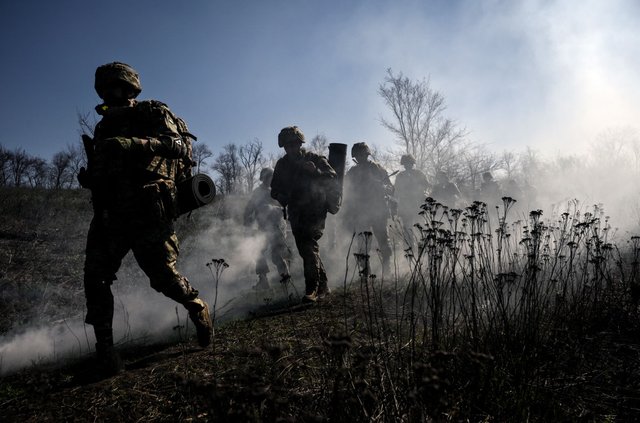 &Ocirc;ng Putin tuy&ecirc;n bố lệnh ngừng bắn 32 giờ, &ocirc;ng Zelensky n&oacute;i g&igrave;? - Ảnh 1.